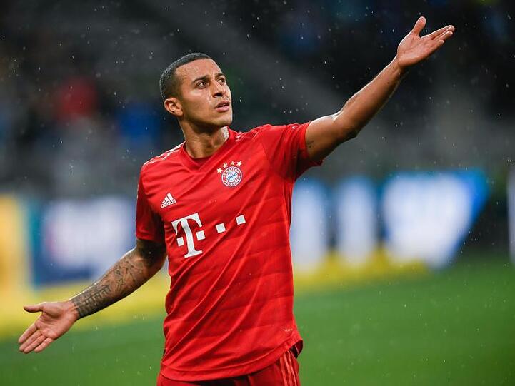 FC Bayerns Thiago auf dem Spielfeld. Foto: Tom Weller/dpa/Archivbild