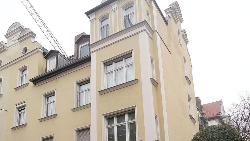 Seit mehr als 100 Jahren ist dieser Altbau im Familienbesitz. Seit mehr als 100 Jahren ist dieser Altbau im Familienbesitz.