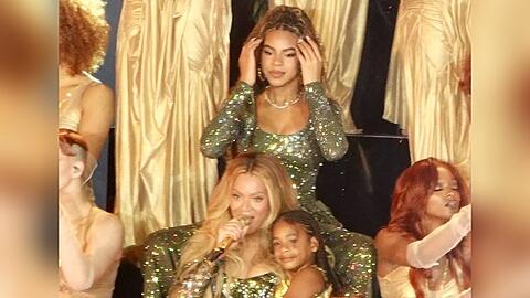 Beyoncé holt zum Auftakt ihrer "Cowboy Carter"-Tour ihre beiden Töchter Blue Ivy und Rumi auf die Bühne.