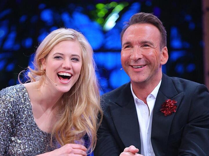 Larissa Marolt und Jochen Bendel bei der RTL-Show "Ich bin ein Star - Holt mich hier raus! Welcome Home"