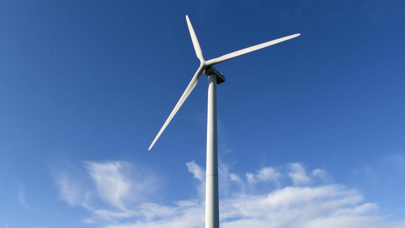 Alte Windräder sind bezahlt und abgeschrieben, sie produzieren günstigen Strom. Alte Windräder sind bezahlt und abgeschrieben, sie produzieren günstigen Strom.