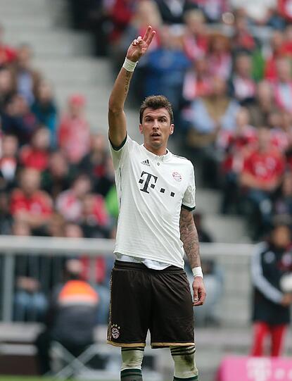 ...aber nicht so komplett wie Mandzukic &ndash; der hat alles, was ein Reißer vorne drin braucht. Letzter Punkt wieder an die Bayern. Endstand 9:2