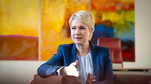 "Die CDU ist nicht klug beraten, wenn sie st&auml;ndig verk&uuml;ndet, dass die Menschen in Deutschland nicht genug arbeiten", sagt Mecklenburg-Vorpommerns Ministerpr&auml;sidentin Schwesig. (Archivbild)