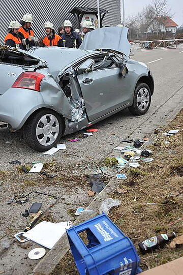 Ein alkoholisierter Fahrer hat im Raum Eching einen schweren Unfall verursacht.
