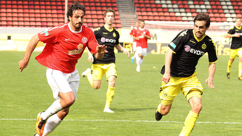 1. FSV Mainz 05 (2009/10-2011/12): Grimaldis Bilanz für den 1. FSV Mainz 05 I und II: 50 Spiele, zwölf Tore und sechs Vorlagen.