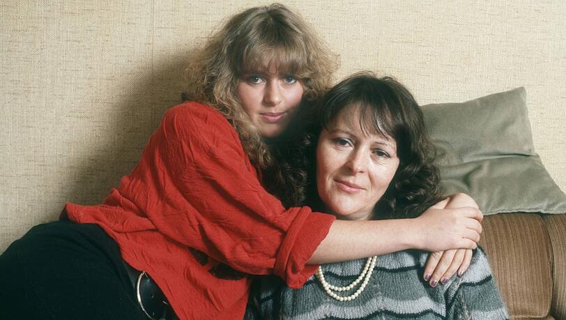 Karin Thaler mit ihrer Mutter Hedwig 1987.