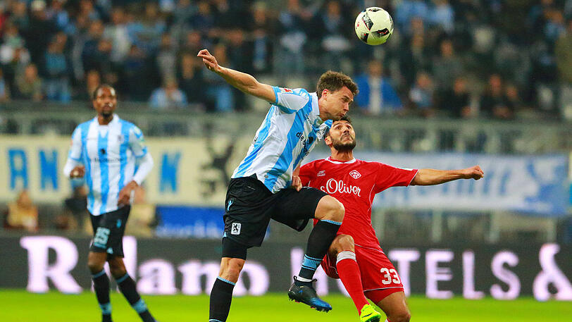 SEBASTIAN BOENISCH: Sah bei mehreren Stockfehlern nicht gut aus. Hinten war der frühere Leverkusener wieder solide, doch in der Spieleröffnung ging wenig. NOTE: 4