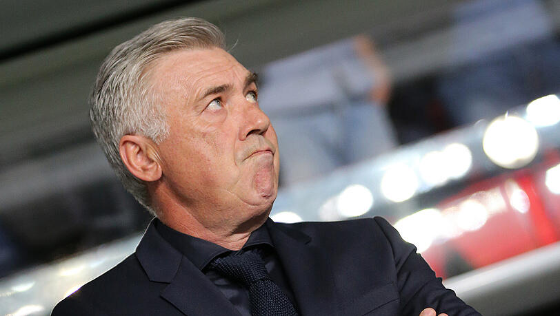 Carlo Ancelotti war von 1. Juli 2016 bis 28. September 2017 Trainer des FC Bayern. Carlo Ancelotti war von 1. Juli 2016 bis 28. September 2017 Trainer des FC Bayern.