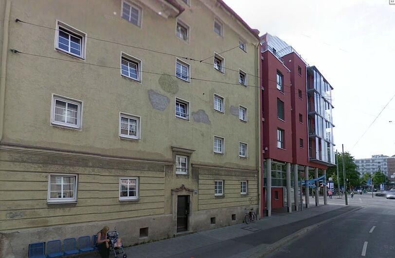 Seit mehreren Monaten steht das Haus in der Schleißheimer Straße leer.