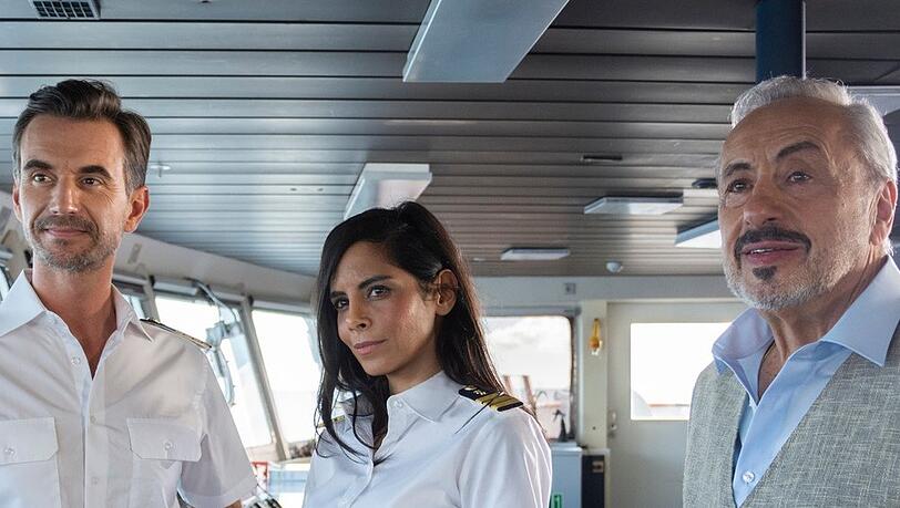 "Das Traumschiff: Mauritius": Florian Silbereisen (l.) mit Collien Ulmen-Fernandes und Wolfgang Stumph.
