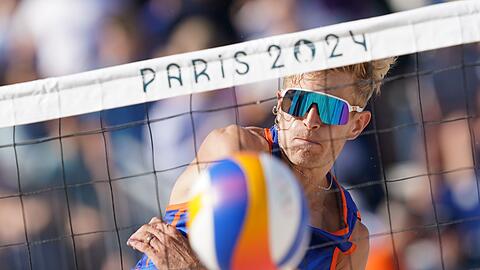 Bei seinem ersten Auftritt in Paris gab es Pfiffe für Beachvolleyballer Steven van de Velde.
