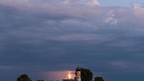 Gewitter in Bayern möglich. Foto: Lino Mirgeler/Archivbild