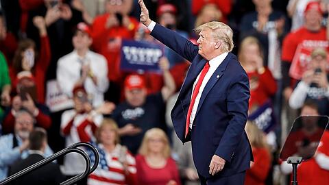 Donald Trump, damals Präsident der USA, während einer Wahlkampfveranstaltung 2019 im umkämpften Pennsylvania.  Matt Rourke/AP/dpa