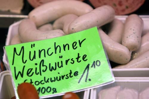 Der Namen sagt nichts: Die "Münchner Weißwurst" muss nicht aus München kommen.