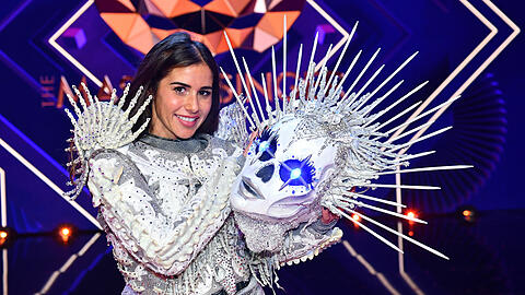 Sarah Lombardi gewinnt die Herbst-Staffel von "The Masked Singer". Sie steckte unter dem Skelett.
