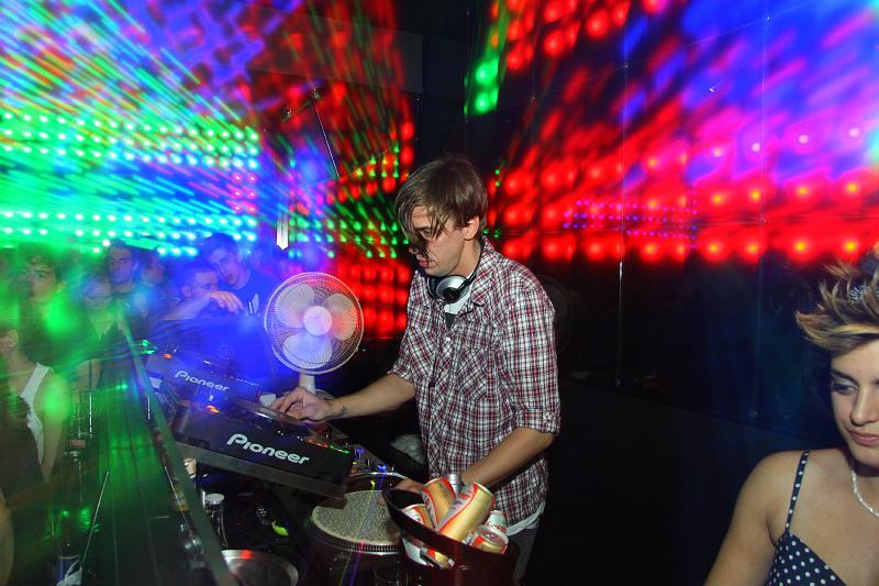 Das Chaca Chaca hat eine lange Geschichte und schon viele verschiedene Namen getragen. Mehr Bilder aus der Keller-Disco unter:  www.nachtagenten.de