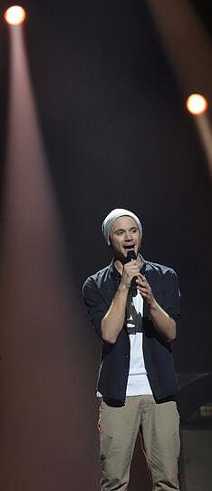 Sein Song "Standing Still" kam also doch gut an in Europa.
