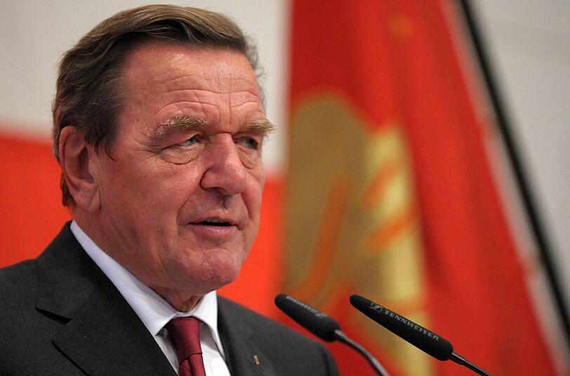 Gerhard Schröder äußert sich in einem neuen Buch zu den Rentenplänen der GroKo.