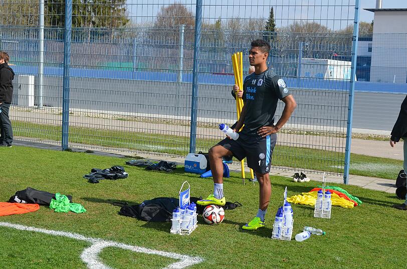 Nahm am Donnerstag wieder am Löwen-Training teil: Rubin Okotie.