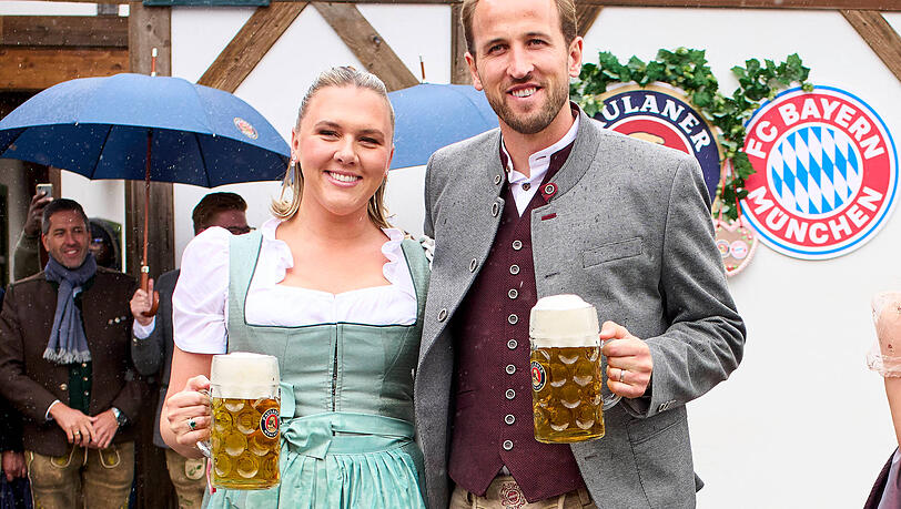 Glücklich auf der Wiesn: Kane mit seiner Frau Katie. Glücklich auf der Wiesn: Kane mit seiner Frau Katie.