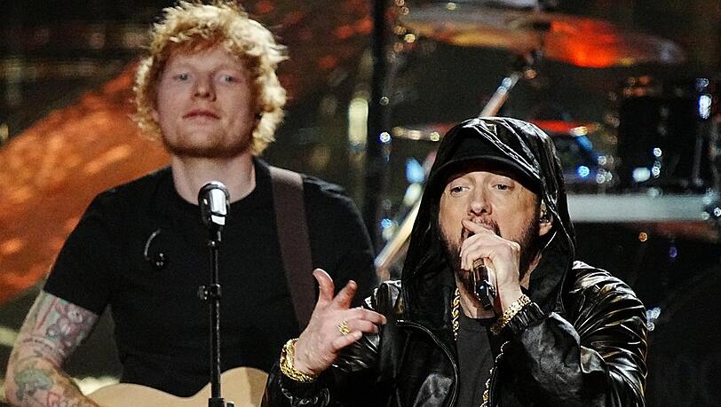 Ed Sheeran und Eminem 2022 gemeinsam auf der Bühne.