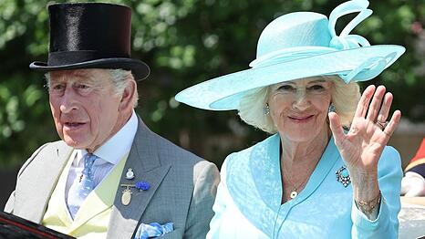 K&ouml;nig Charles und K&ouml;nigin Camilla am vierten Tag des Royal Ascot.
