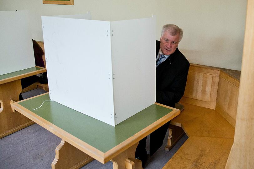 Hier gibt Horst Seehofer seine Stimme bei der Landtagswahl 2013 ab