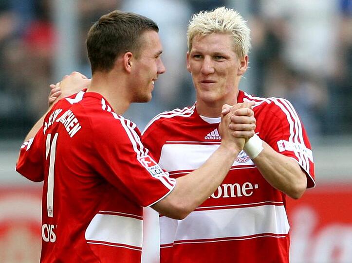 Auf Schalke jubeln sie nicht zusammen: Lukas Podolski (l.) wie auch Bastian Schweinsteiger sind nicht im Kader.