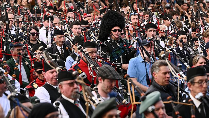 Eine von AC/DC's berühmtesten Rockhymnen erfüllte die Innenstadt.