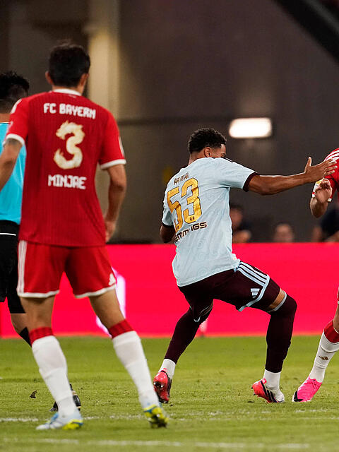 Arijon Ibrahimović beim Spiel gegen Aston Villa.