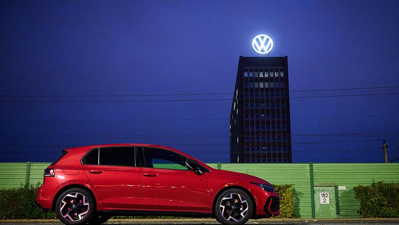 Der Spardruck bei VW wirkt sich auf die Entwicklung des Golfs aus. (Archivbild) Der Spardruck bei VW wirkt sich auf die Entwicklung des Golfs aus. (Archivbild)
