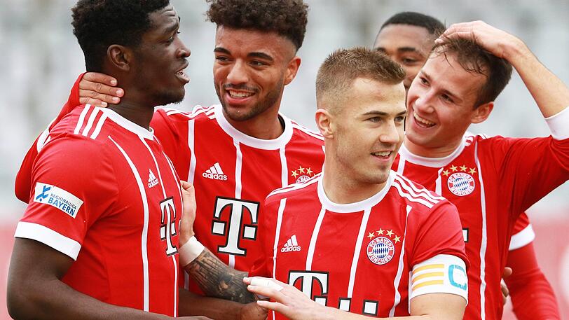 In der Regionalliga Bayern am Stadt: die kleinen Bayern um Torjäger Kwasi Okjere Wriedt (li.).
