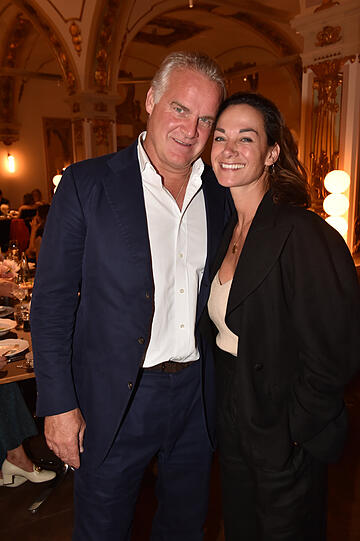 PR-Lady Charlotte Gräfin von Oeynhausen mit  Alexander von Cramm