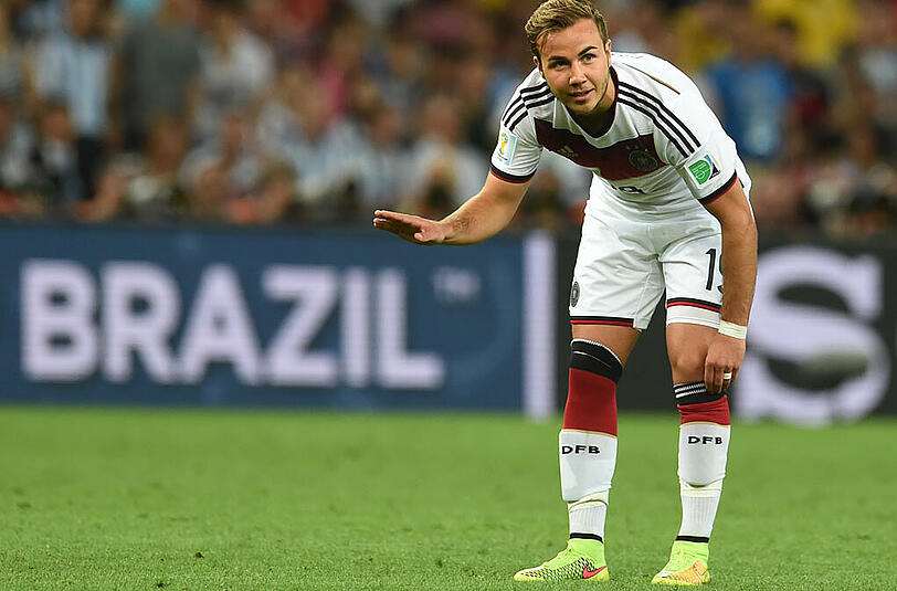 Mario Götze: Weltmeister! Note 1. Kurz vor dem Ende der regulären Zeit für Klose rein. Erst ein Schüsschen (90.+1) - dann der Held! Sein 1:0 war Extraklasse!