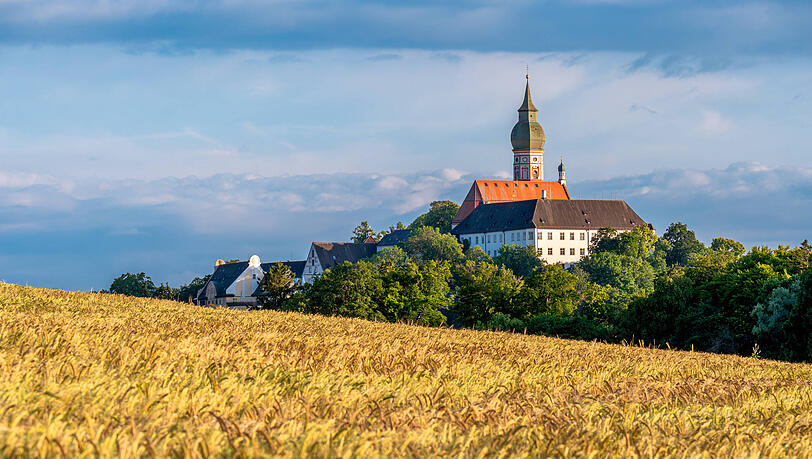 Der Münchner Jakobsweg führt auch zum Kloster Andechs. Der Münchner Jakobsweg führt auch zum Kloster Andechs.