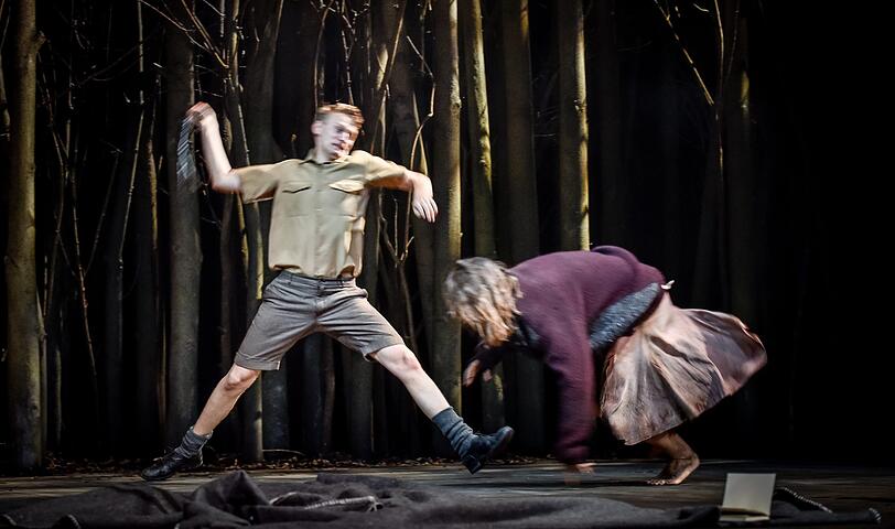 "Jugend ohne Gott", inszeniert von Thomas Ostermaier in Salzburg.
