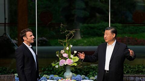In Chinas Staatsmedien stand vor allem der Besuch des französischen Präsidenten im Fokus - und weniger der von EU-Kommissionspräsidentin von der Leyen.