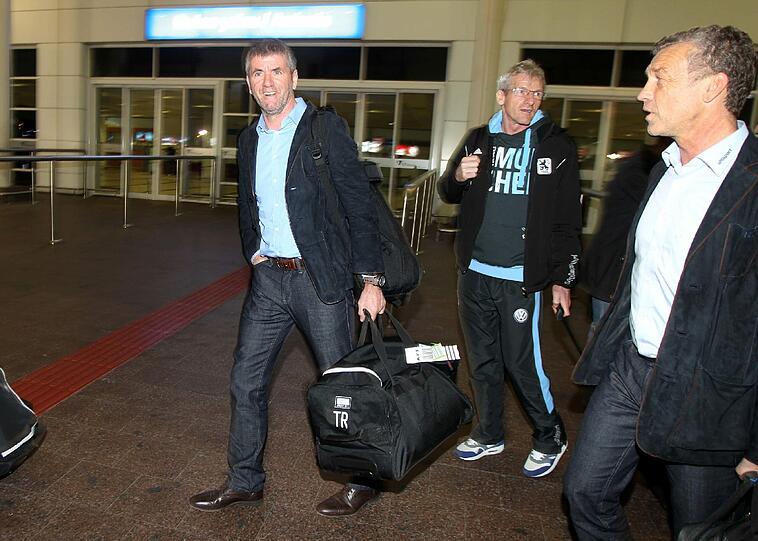 Trainer Friedhelm Funkel mit Sportdirektor Florian Hinterberger