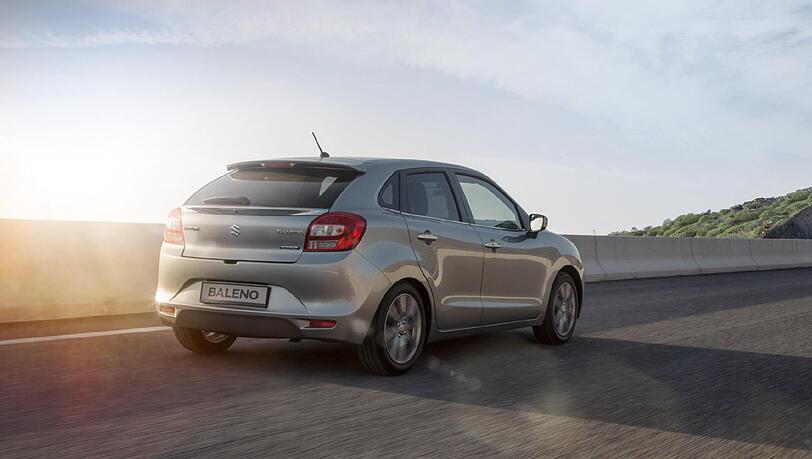 Der neue Suzuki Baleno ist innen wie außen ein gelungener Kleinwagen mit reichlich Platz. Der neue Suzuki Baleno ist innen wie außen ein gelungener Kleinwagen mit reichlich Platz.