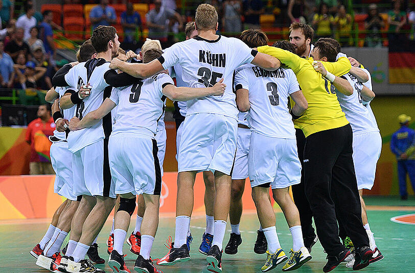 Katar deklassiert - jetzt trifft Europameister Deutschland auf Weltmeister Frankreich.