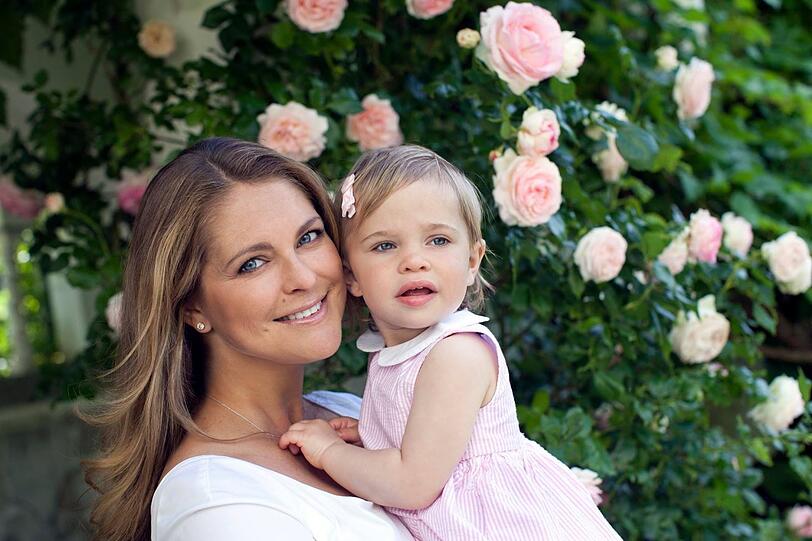 Prinzessin Madeleine mit ihrer "Großen", der süßen Prinzessin Leonore