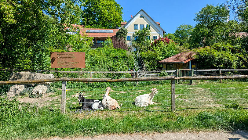 Das Hoftheater in Bergkirchen liegt idyllisch am Ortsrand.