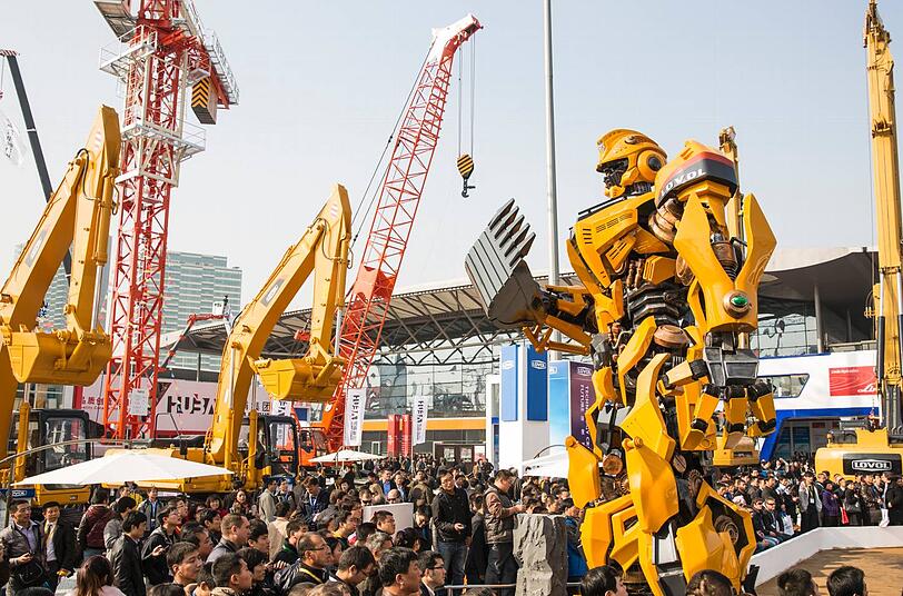 Bauma China: Mehr als 180 000 Menschen kamen 2012 auf die Riesen-Messe für Baumaschinen in Schanghai