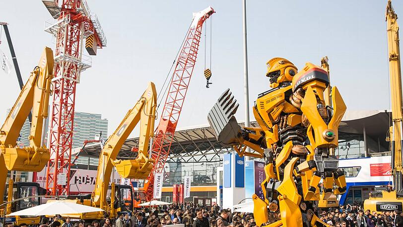 Bauma China: Mehr als 180 000 Menschen kamen 2012 auf die Riesen-Messe für Baumaschinen in Schanghai