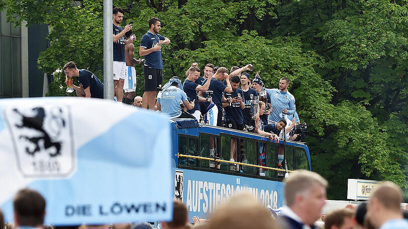 TSV 1860 München, Aufstiegsfeier, Aufstieg