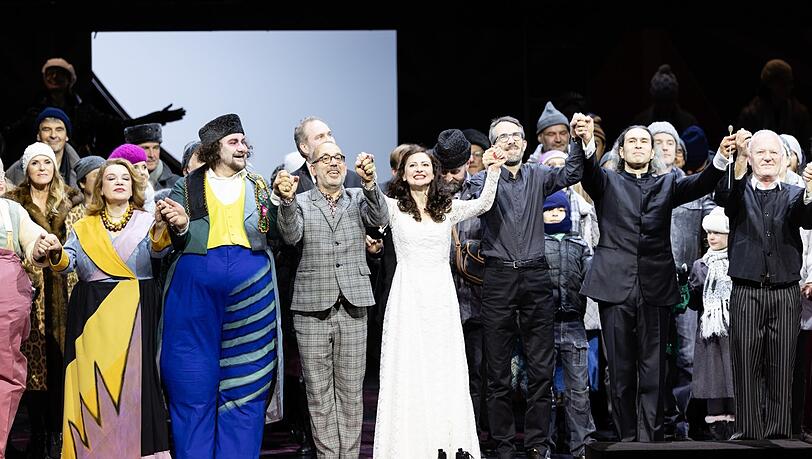 Bayerische-Staatsoper-Unbehagen-an-Korsakows-Nacht-vor-Weihnachten-