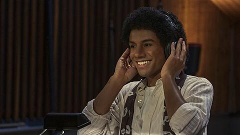 Ein t&auml;nzerischer, musikalischer Pop-Gott: Jaafar Jackson spielt im Film seinen Onkel Michael Jackson, ein musikalisches Genie.