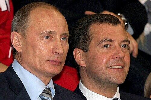 Russische Doppelspitze: Putin (li.) und Medwedew