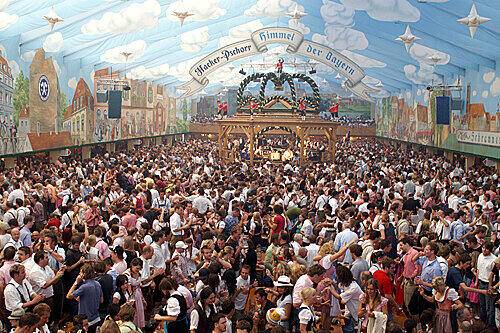 Beim zweiten Wiesn-Wochenende ist der Ansturm italienischer Besucher traditionell groß.