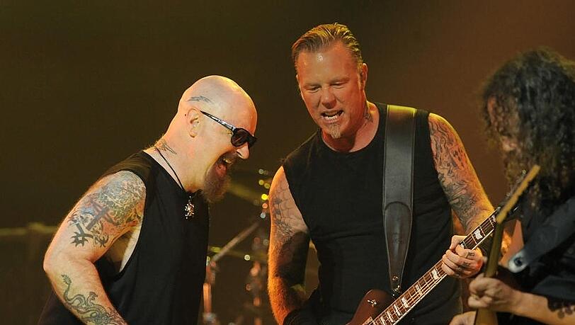 Rob Halford (l.) neben Metallicas James Hetfield und Kirk Hammett bei einer Show 2013 Rob Halford (l.) neben Metallicas James Hetfield und Kirk Hammett bei einer Show 2013